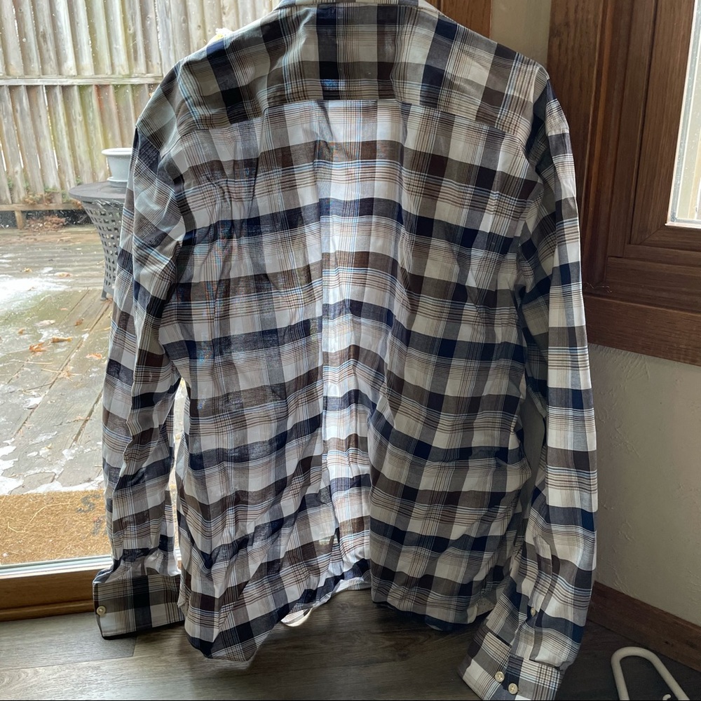 Joseph Abboud Men’s Button Down - Picture 2 of 3